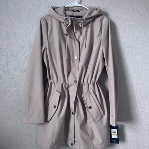 Women’s Tommy Hilfiger Jacket in Beige